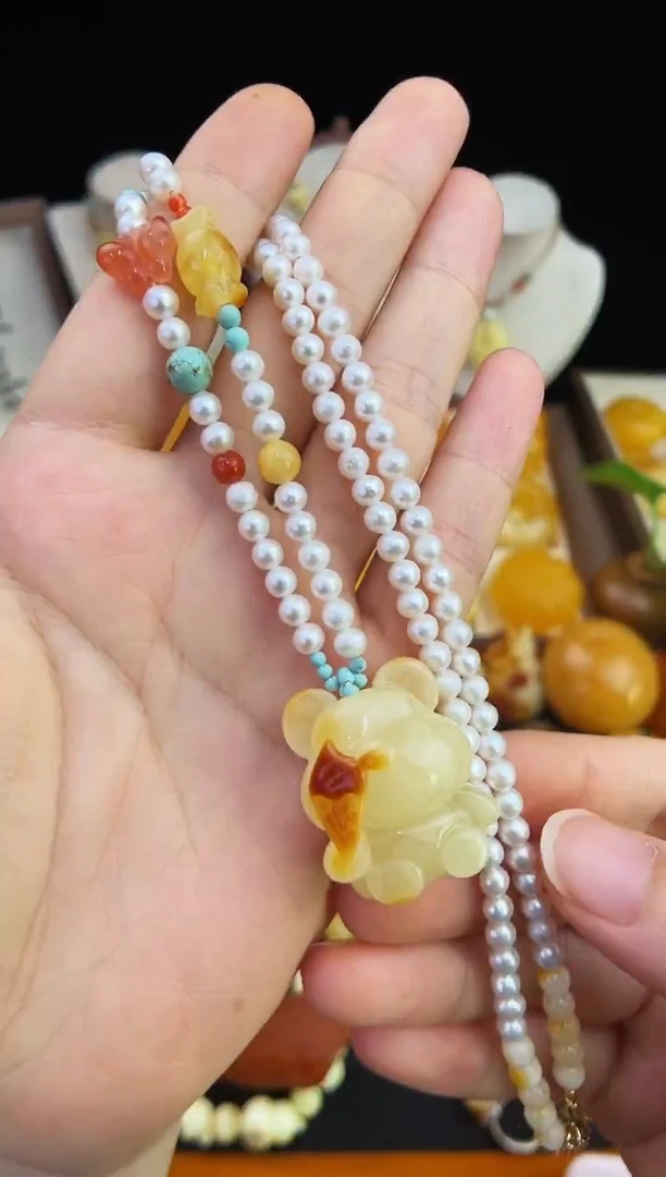 琥珀未镶嵌珠宝奇石飞****?柒月