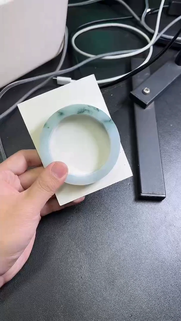 未镶嵌手镯定制翡翠静****?定制