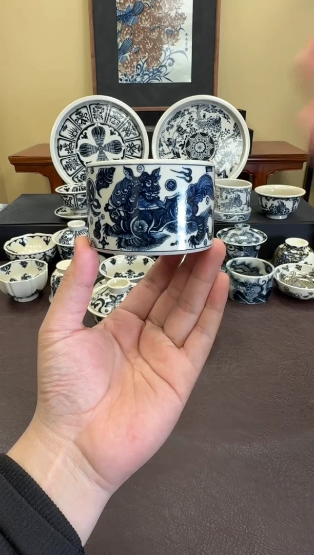 二号釉杂宝狮子扳指杯