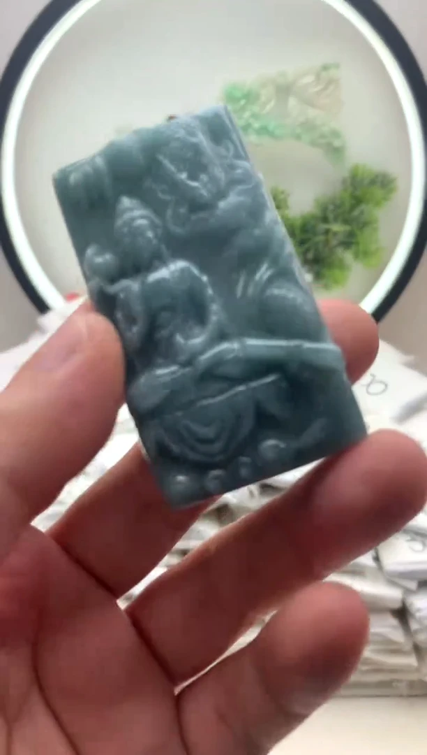 颈饰未镶嵌翡翠大势至