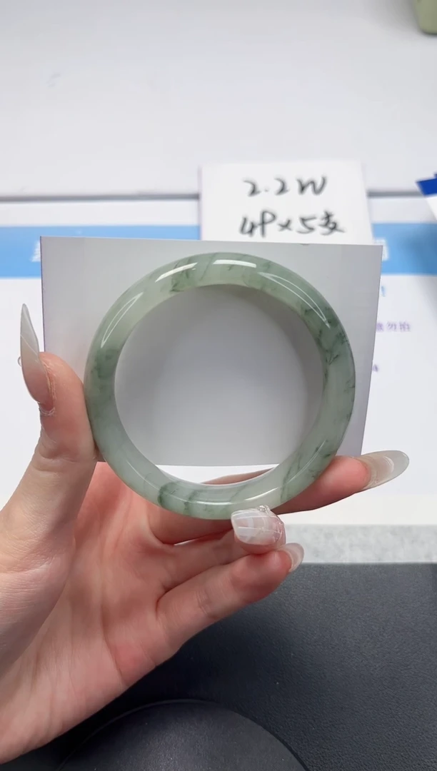 【闪购商品】石英质玉手镯未镶嵌V58-58.6