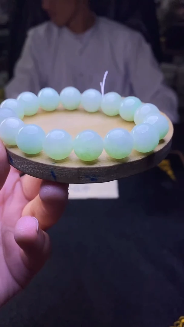 定制翡翠未镶嵌天然缅甸A货翡翠，多样性发货，拍一发一