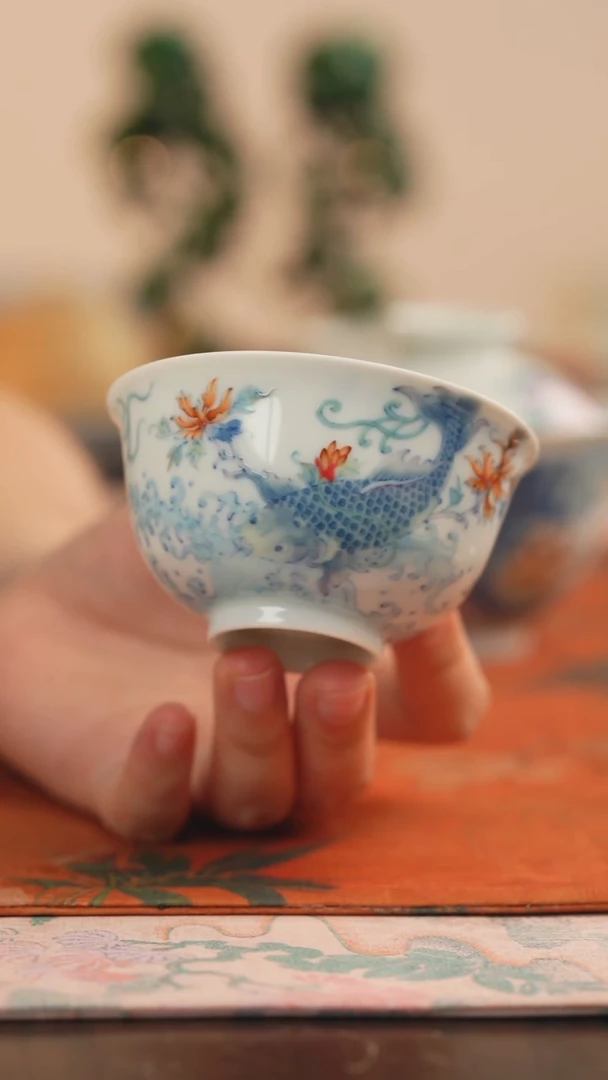 望玉斗彩锦上添花杯
