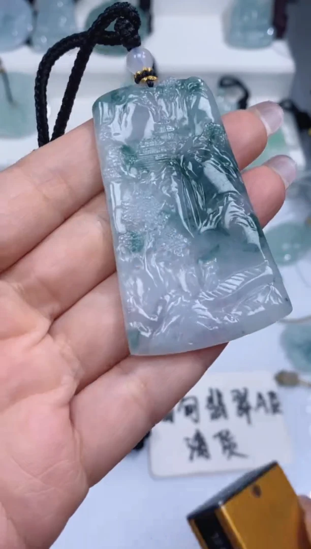 颈饰未镶嵌翡翠吊坠
