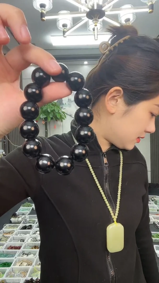 黑色卡18手串多样性发货一