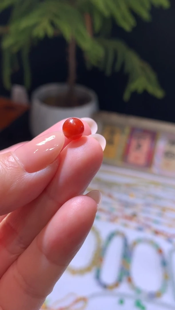 未镶嵌定制翡翠6.8珠子3200