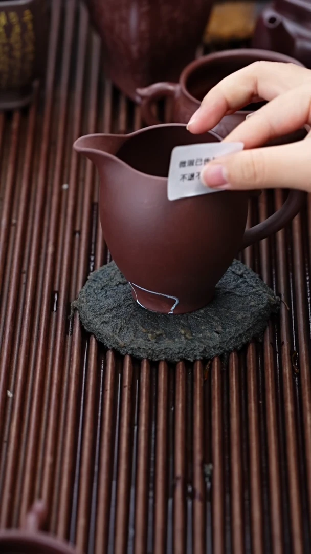 茶杯紫砂微瑕紫砂光素紫公道