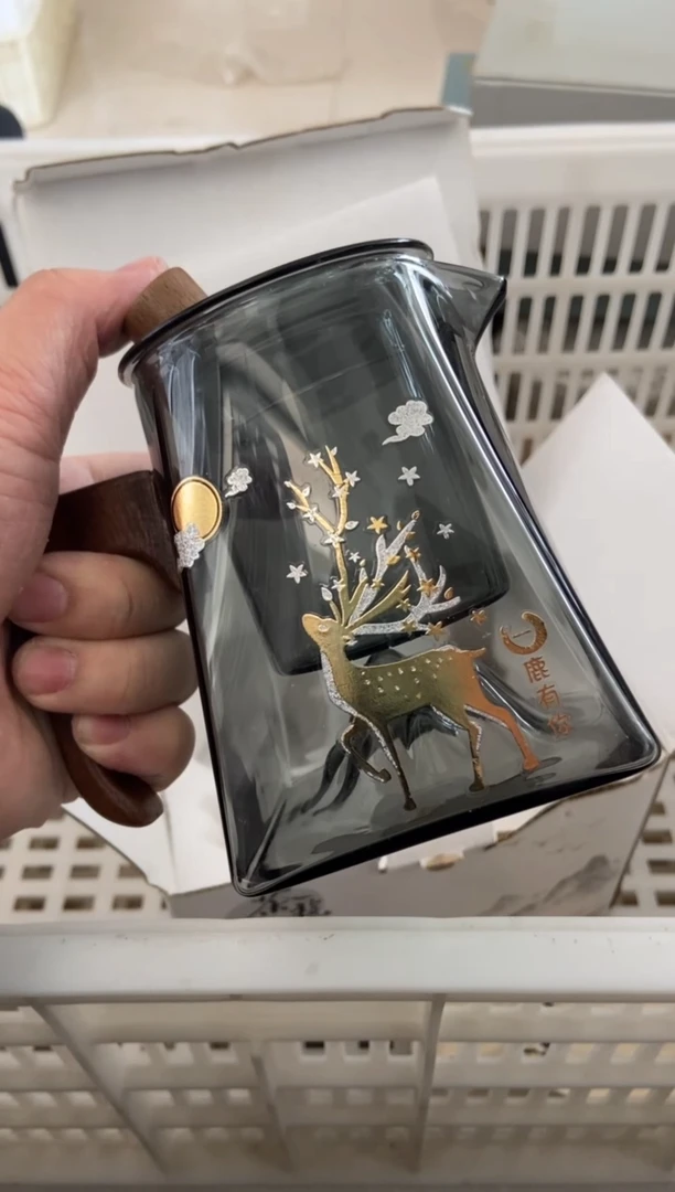 杯无运费险有瑕疵的摄影的产品有使用过的痕迹有点脏介意勿拍