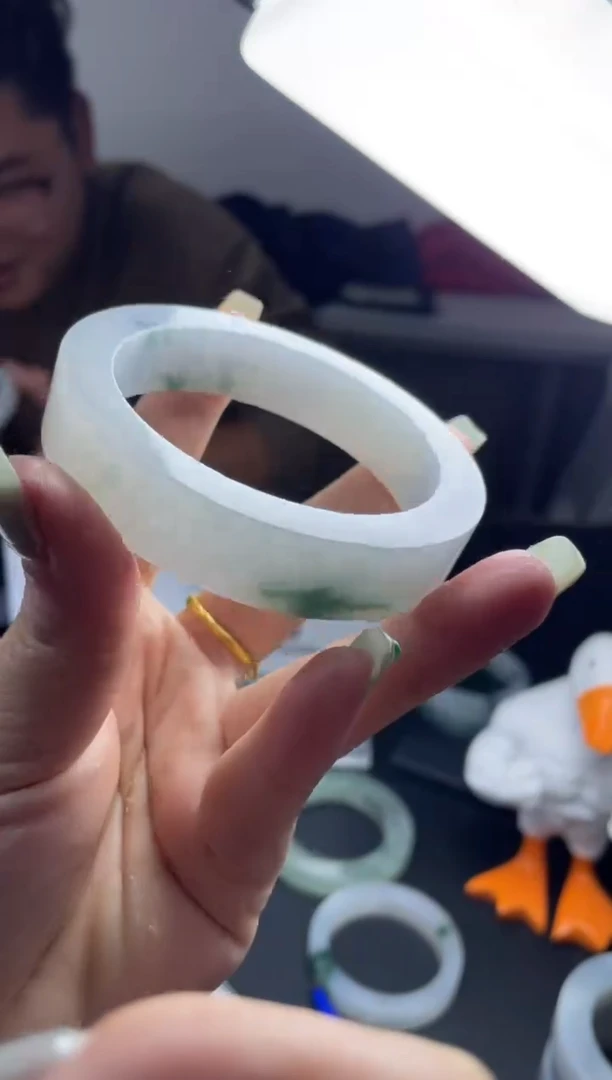 【闪购商品】定制翡翠手镯未镶嵌手镯DDQ/发一件