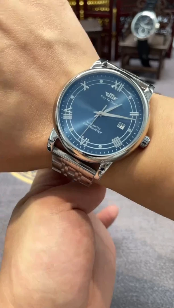 孤品闪电购手表一只