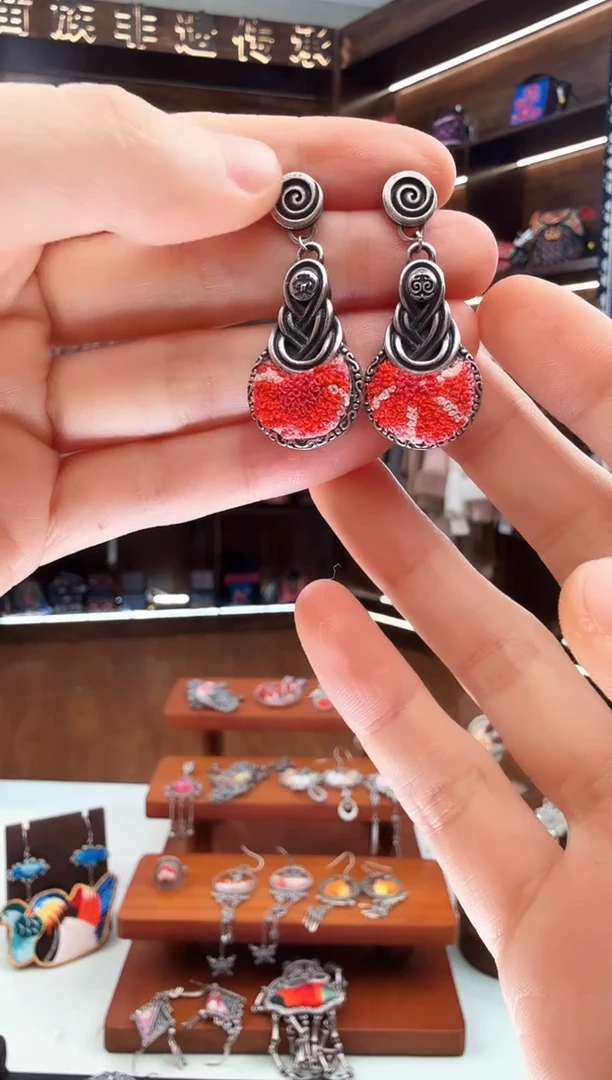 【闪购商品】织绣163蚩梦苗族古绣