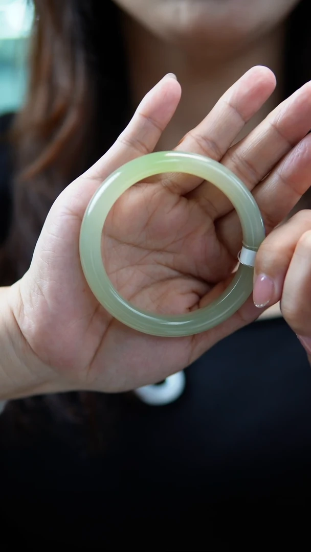 【闪购商品】和田玉手镯未镶嵌58翠青冰底翠