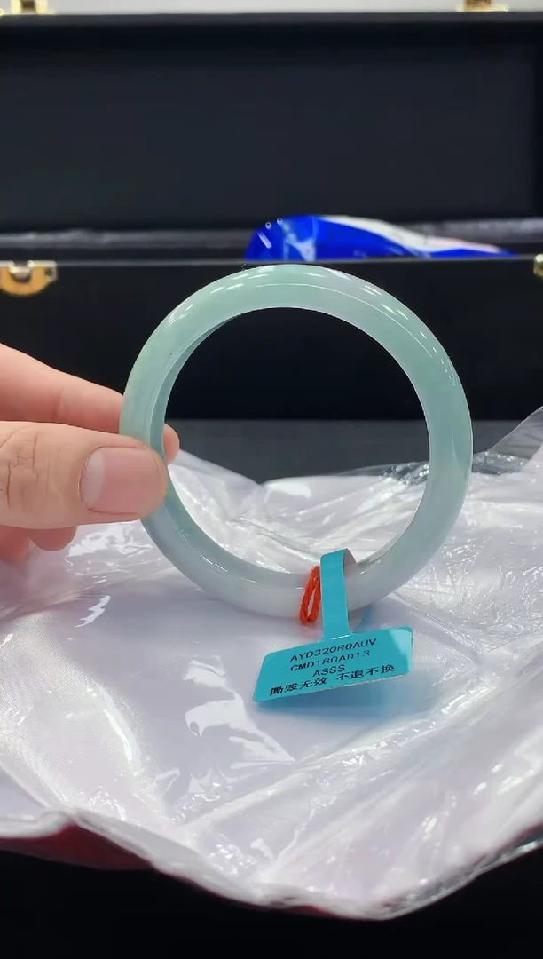 未镶嵌手镯翡翠翡翠手镯