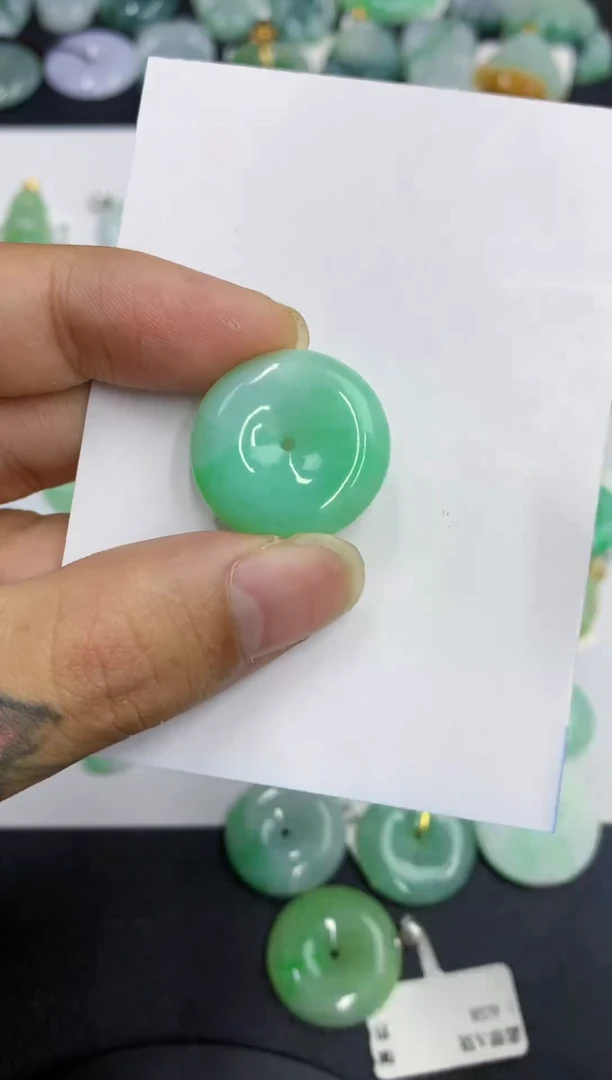 颈饰未镶嵌翡翠缅甸翡翠a货