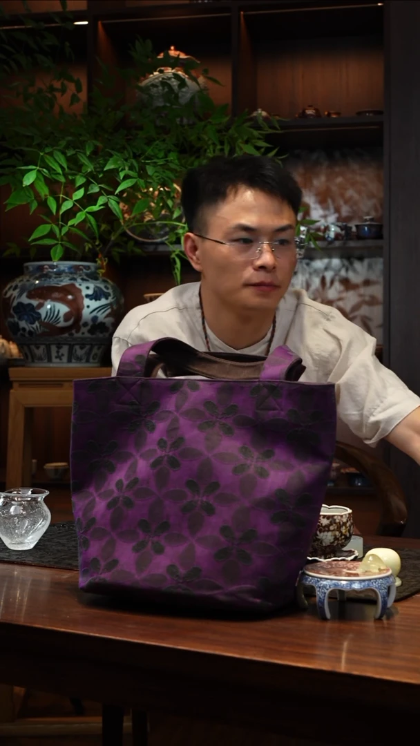 1.老叶红美术馆开播福利香云纱