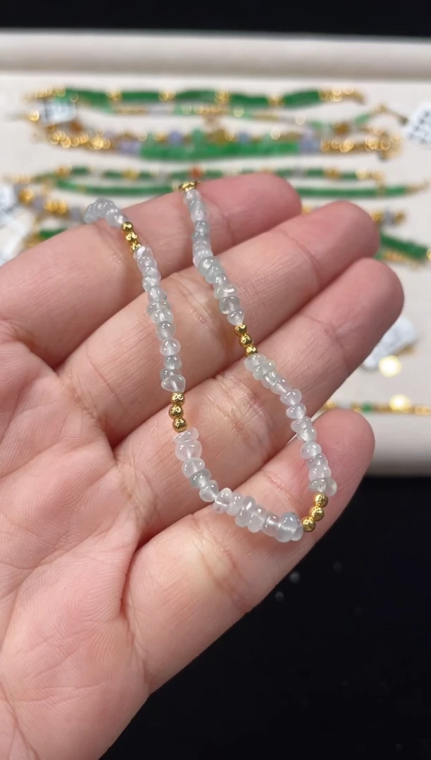 18K金镶嵌手链翡翠一条  P298