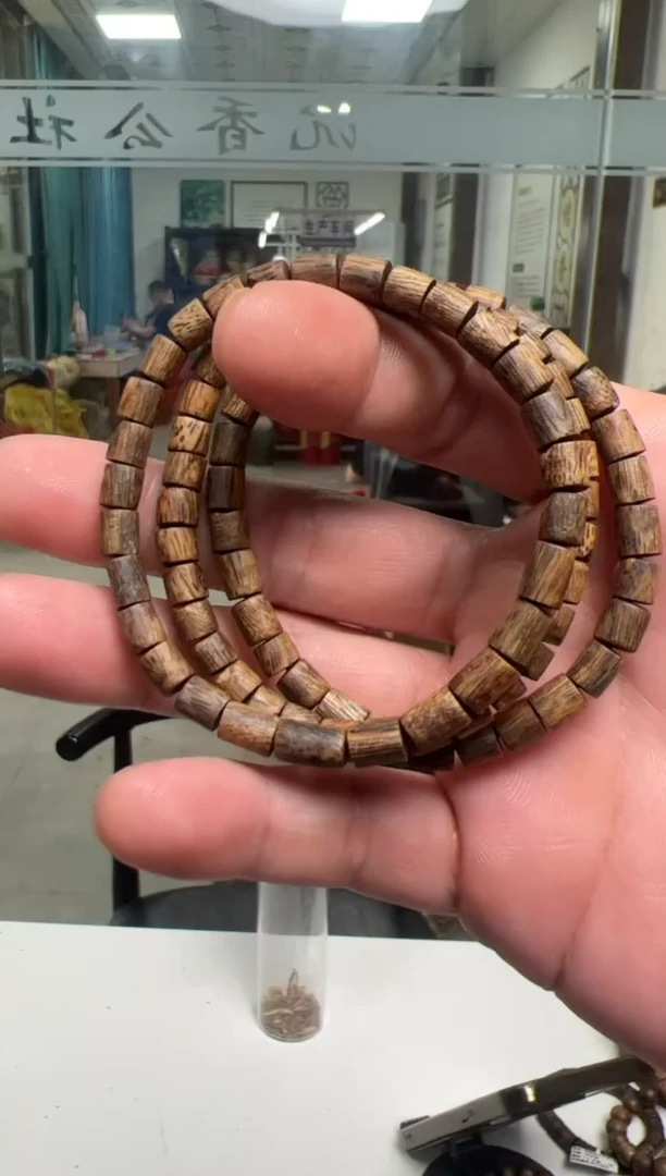 【闪购商品】沉香手串3克绿奇楠虫漏手串多样性发货1条1号