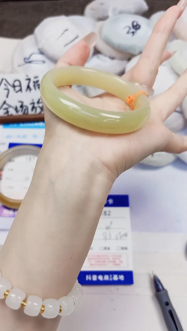 石英质玉手镯未镶嵌182-晴水-圈口57