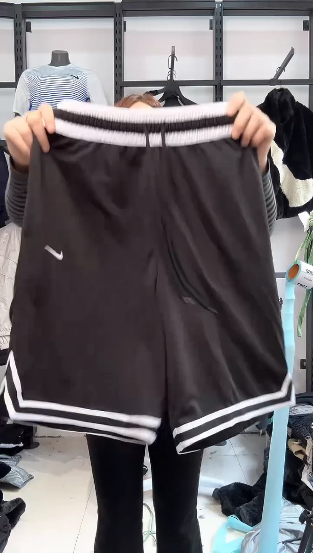 2576编码  瑕疵直播间过款为准 尺码165