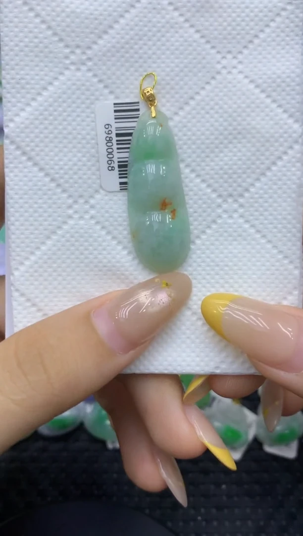 颈饰未镶嵌翡翠天然缅甸翡翠A货