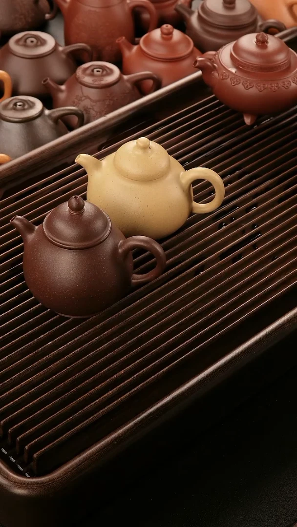 紫砂公道杯卓***运三足 本绿  微瑕