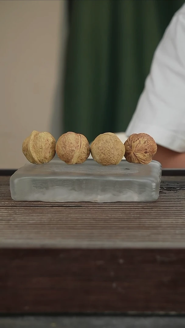 茶壶紫砂4个核桃