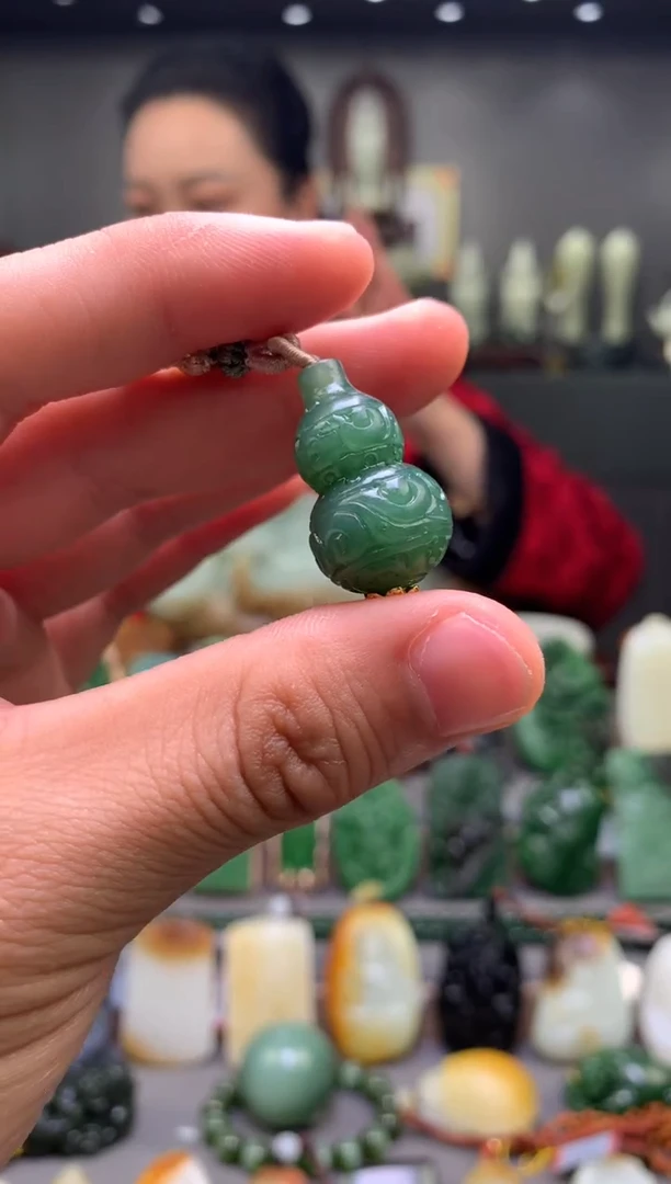 【闪购商品】和田玉吊坠未镶嵌吊坠（多样性发货）