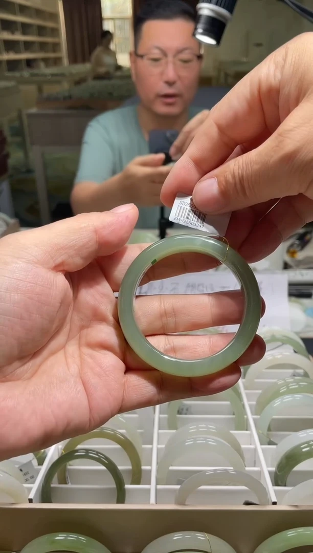 未镶嵌手镯和田玉54-55圈口 3347