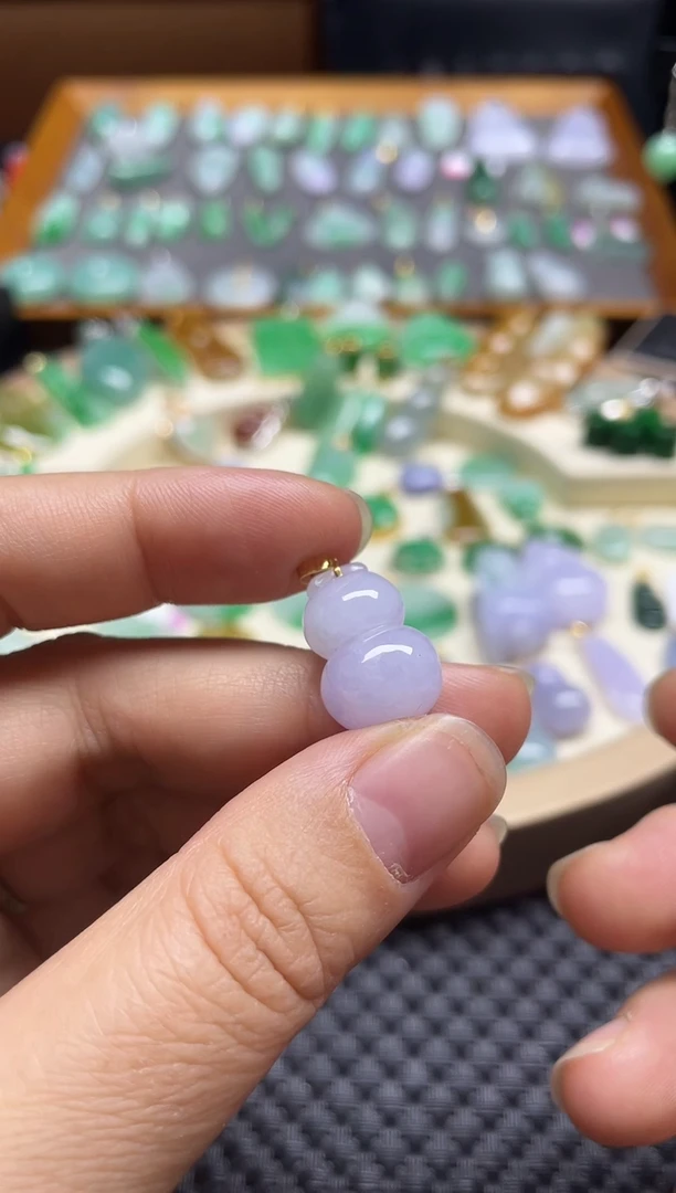 【闪购商品】翡翠颈饰18K金镶嵌葫芦