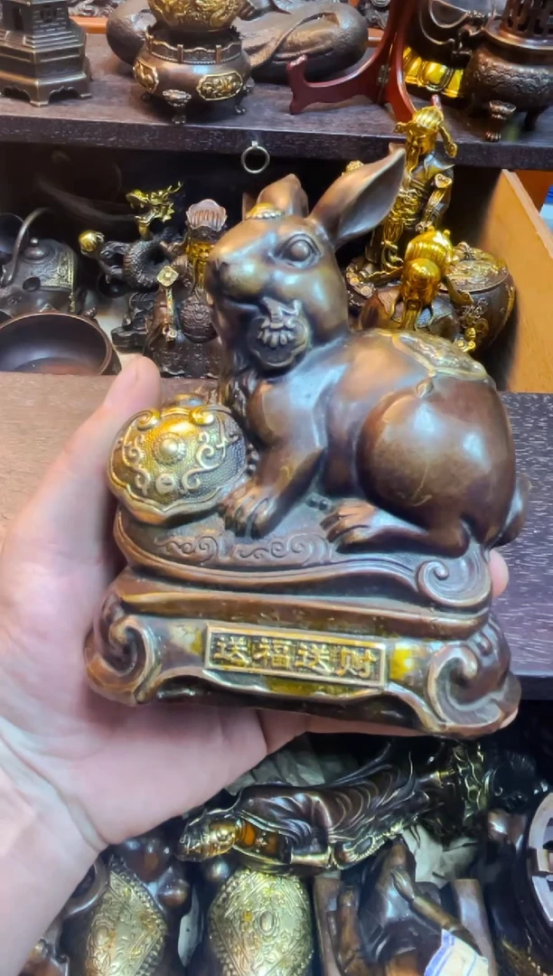 1案台摆件，物品摆件