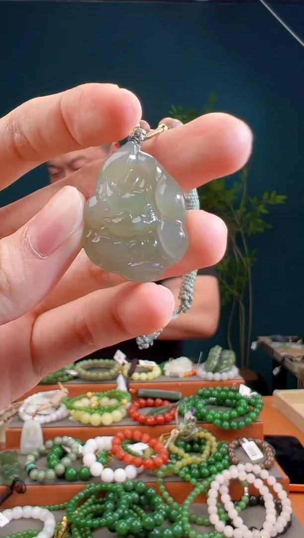 颈饰未镶嵌和田玉多样性发货 拍一单发一个