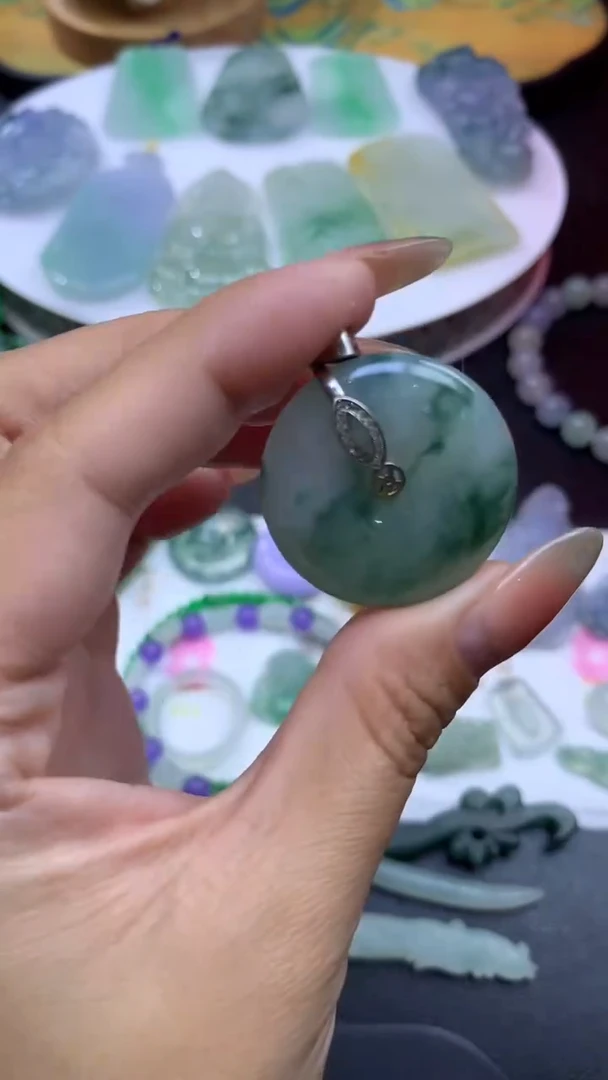 【闪购商品】翡翠颈饰银S925镶嵌翡翠