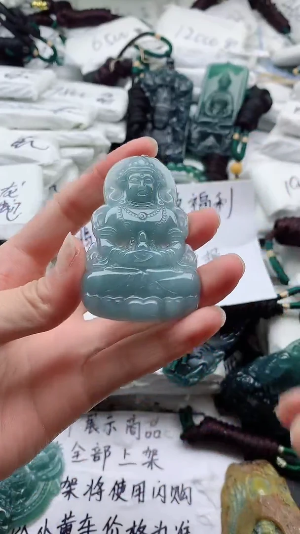 翡翠未镶嵌颈饰8888888