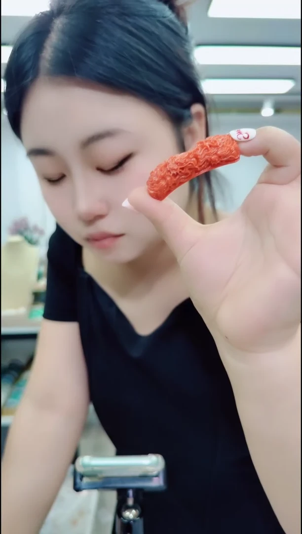 树脂制品0642红半镯手链