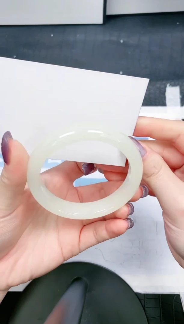 【闪购商品】石英质玉手镯未镶嵌01-57