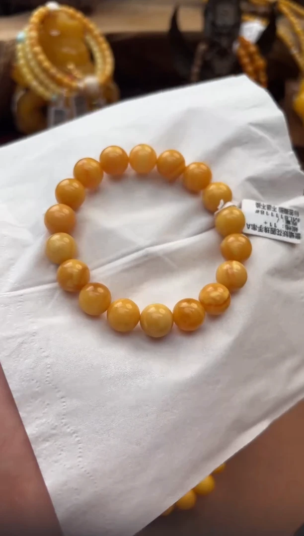 琥珀未镶嵌珠宝奇石23