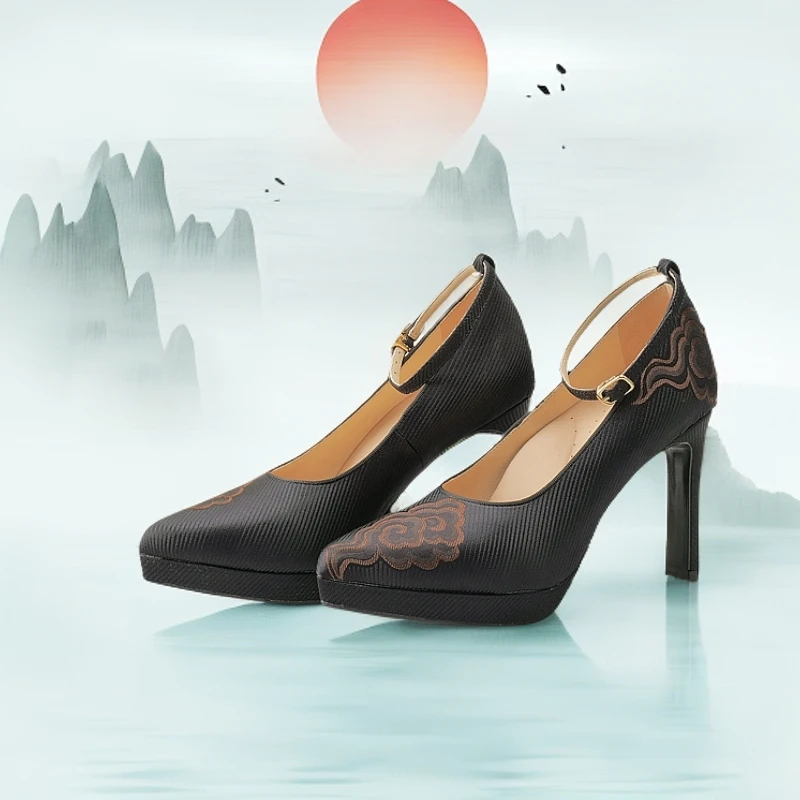 唐宋古匠[瑞彩祥云]复古百搭气质新中式国风旗袍走秀步态鞋H190