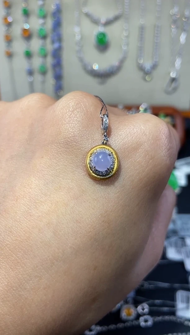 【闪购商品】翡翠颈饰18K金镶嵌吊坠