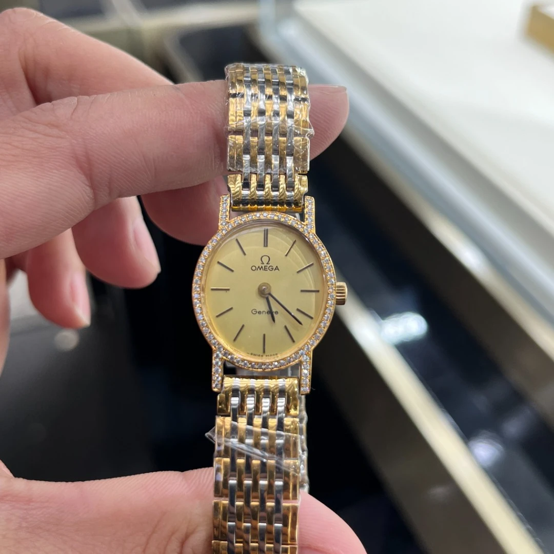 95新 Omega/欧米茄  手动机械后钻20*22.5mm/公价32999/wh9507