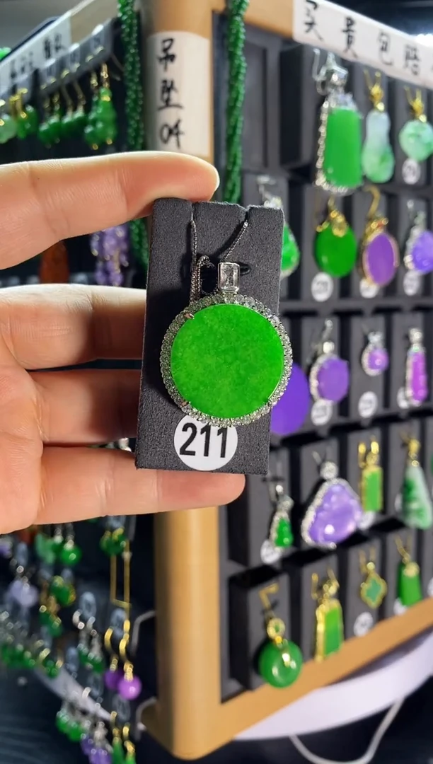 【闪购商品】翡翠耳饰银S925镶嵌211....