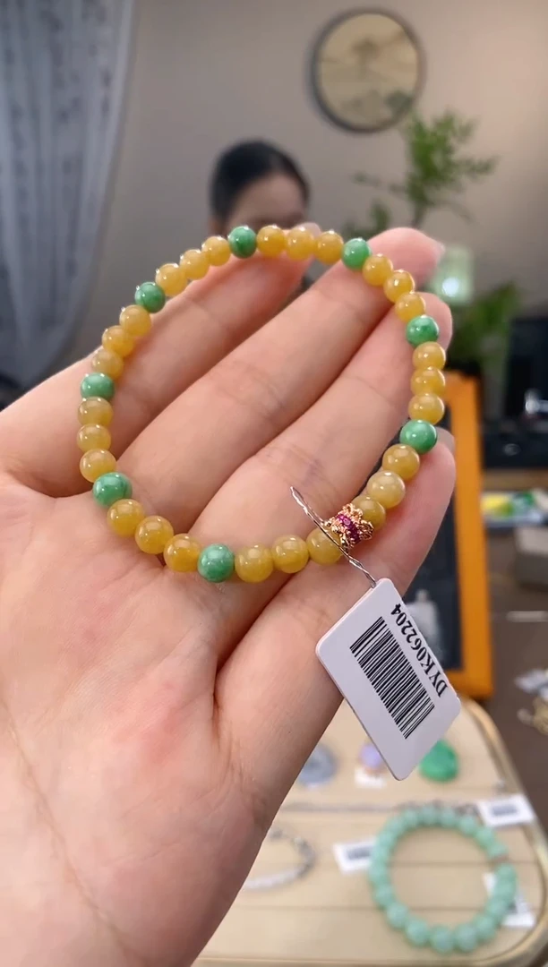 翡翠未镶嵌吊坠(不含链)手串