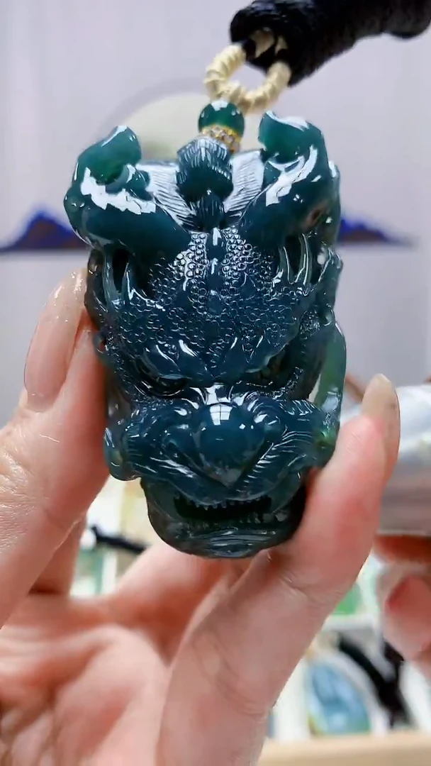 未镶嵌定制翡翠5028MM-毛货挂件88