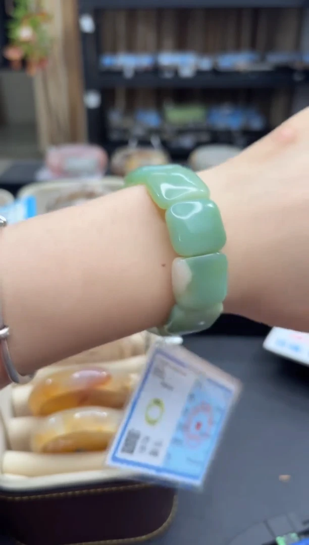 未镶嵌手链石英质玉104微瑕