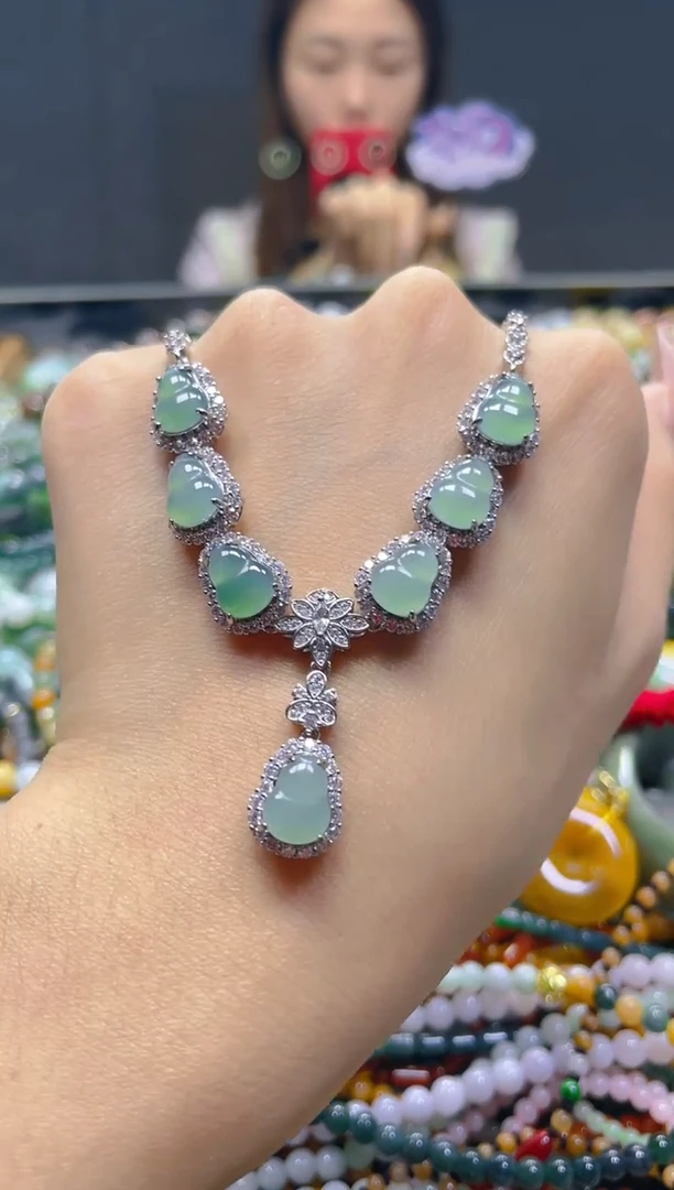 颈饰未镶嵌翡翠/K/翡翠A货，一件也是批发价