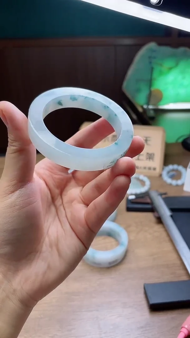 定制翡翠手镯未镶嵌丝*定制