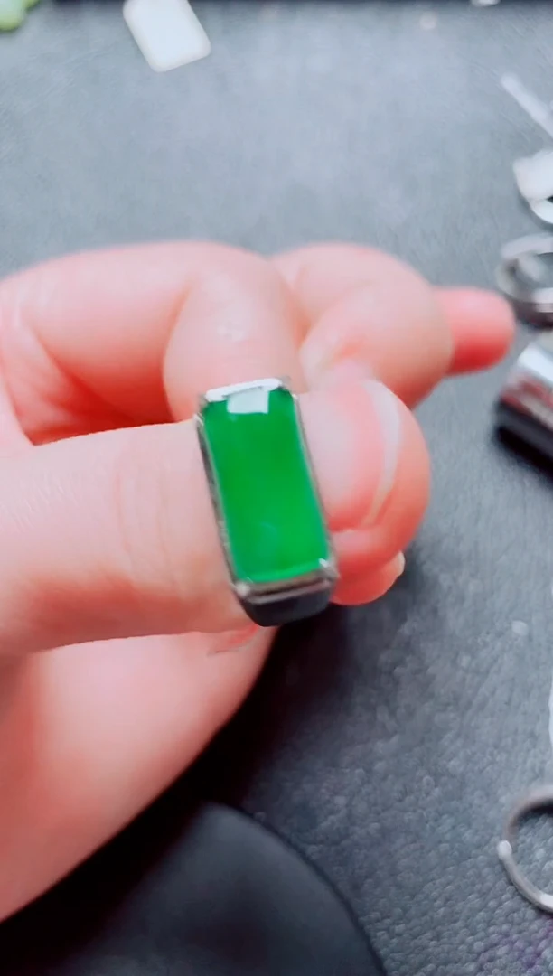 银S925镶嵌戒指翡翠111