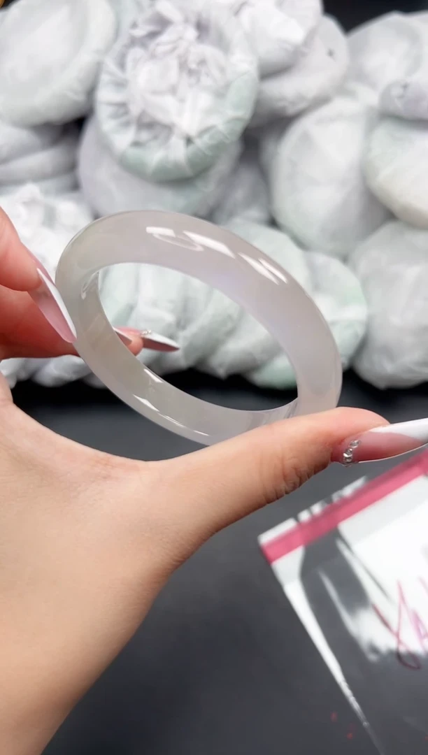 精品手镯，一物一拍E-066