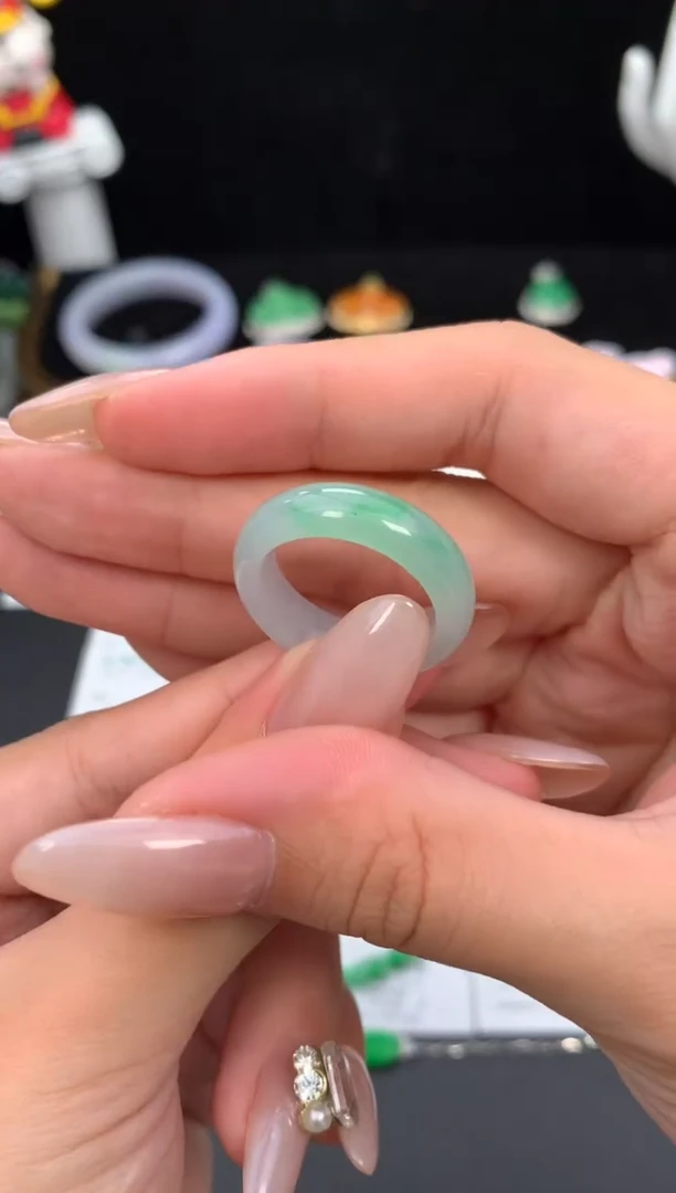 未镶嵌摆件翡翠48小时鉴赏期 退货不扣服务费