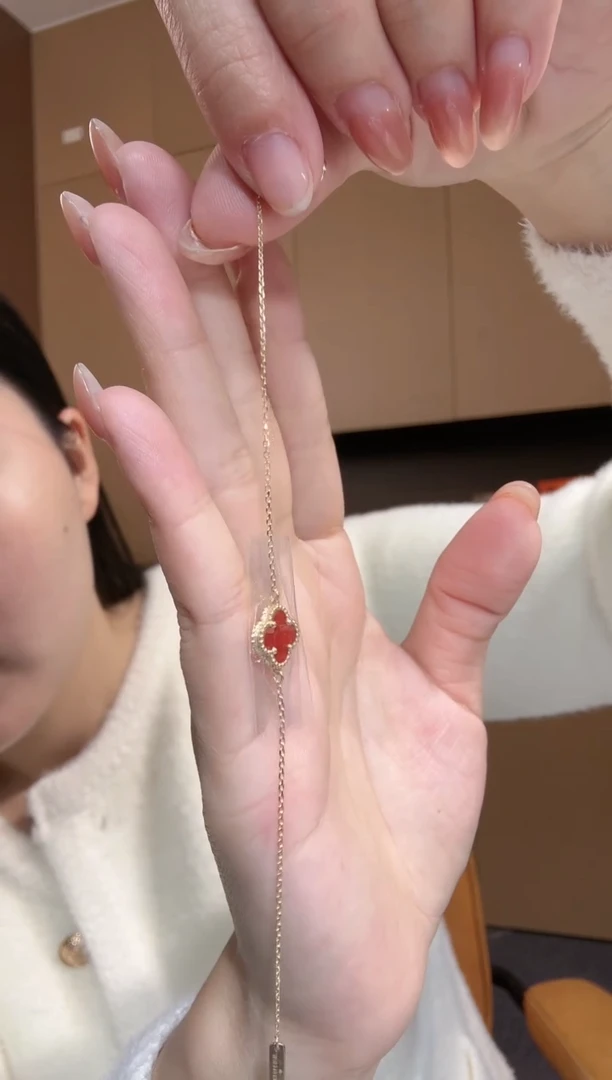【闪购商品】玛瑙/玉髓手链18K金镶嵌红色k黄，小号单花手链GHJ