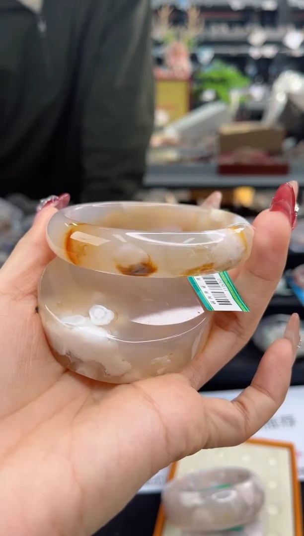 【闪购商品】石英质玉手镯未镶嵌63圈口（赠品镯心）1165050